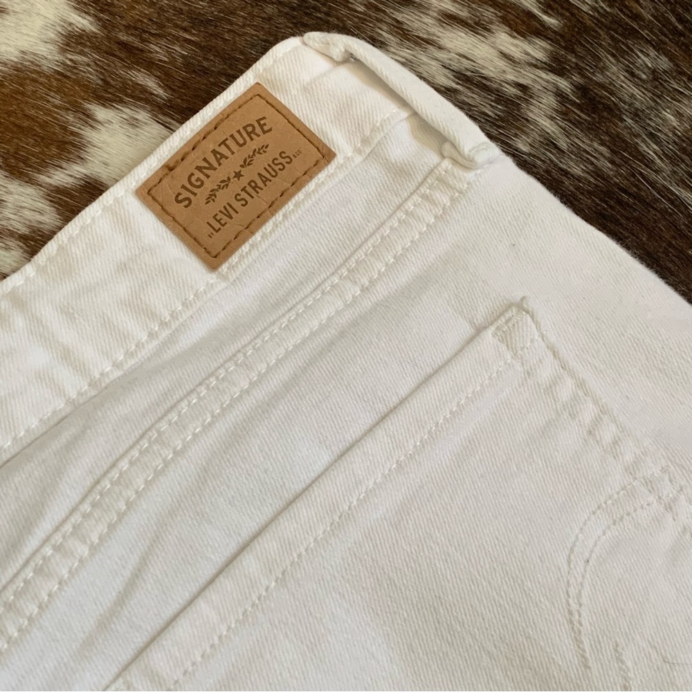 • [Levi’s] Mid Rise Skinny Crop • - Picture 6 of 10